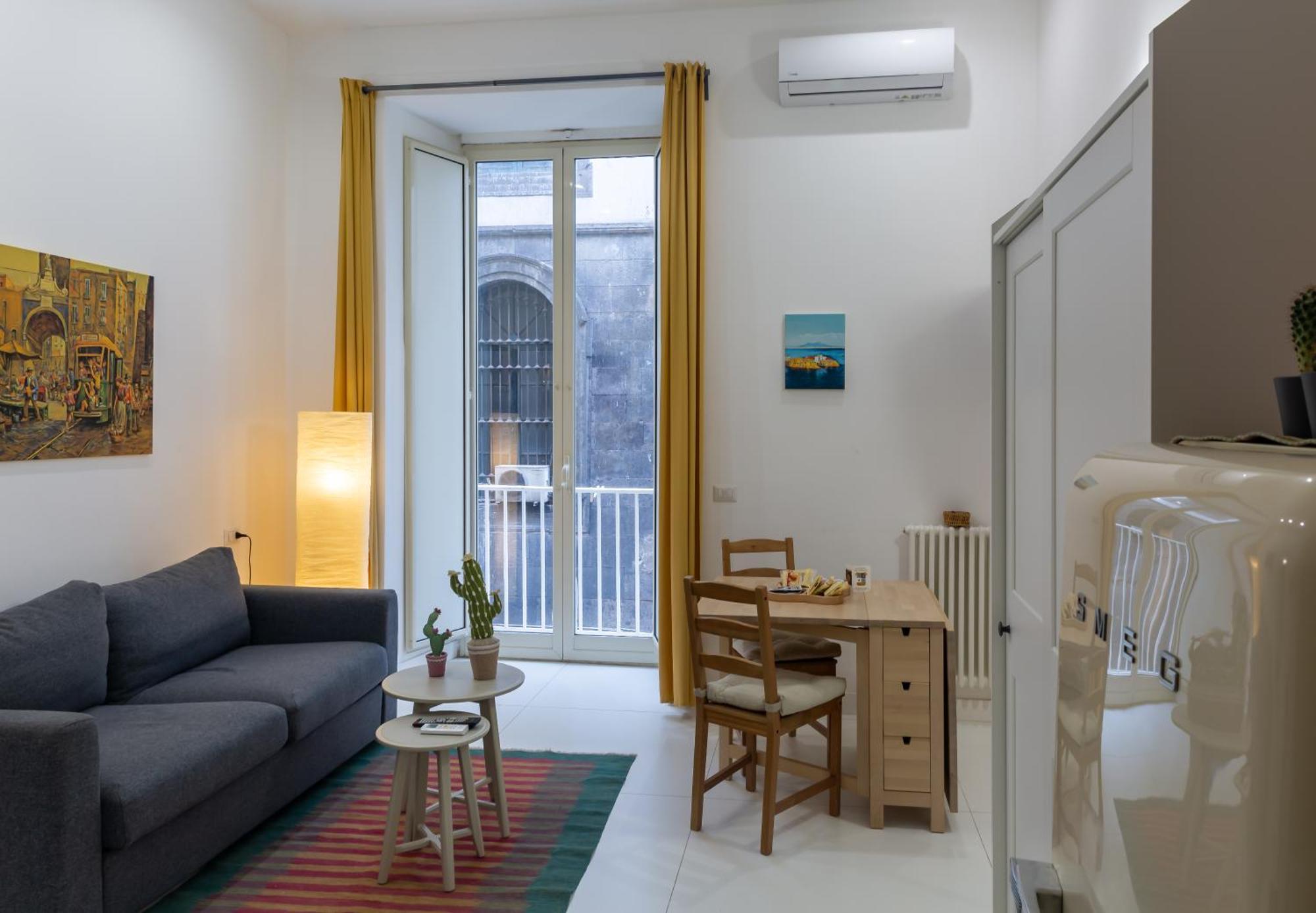 Il Vicoletto Del Castello Hotel Napoli Bagian luar foto